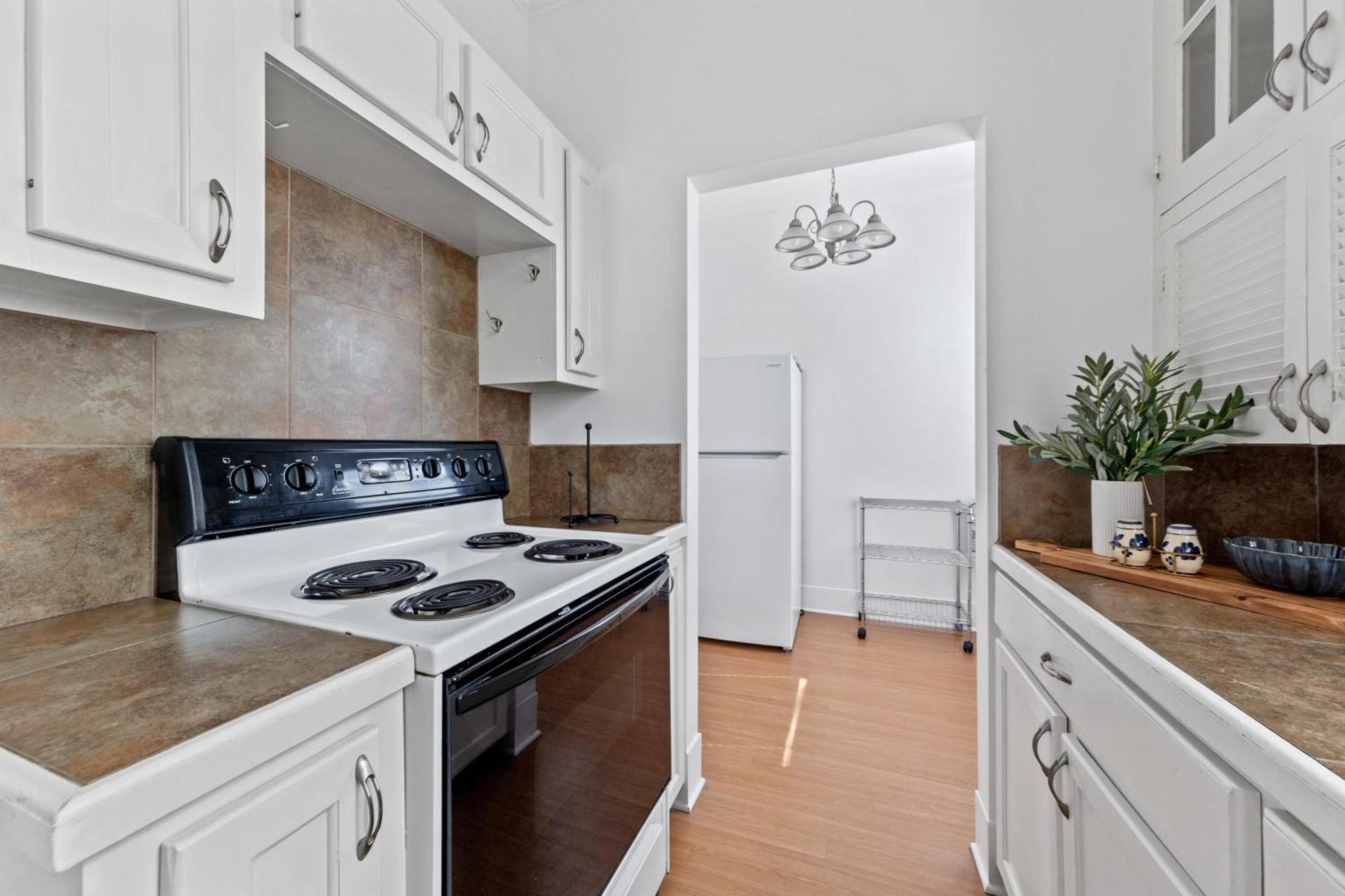 Historic Home w a Fresh Look - Downtown