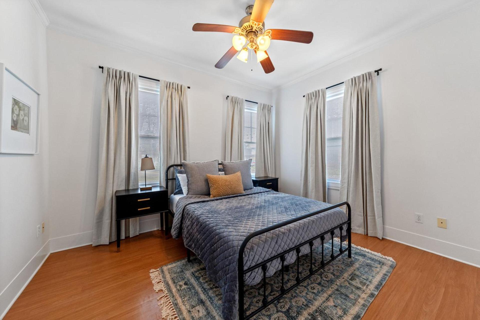 Historic Home w a Fresh Look - Downtown