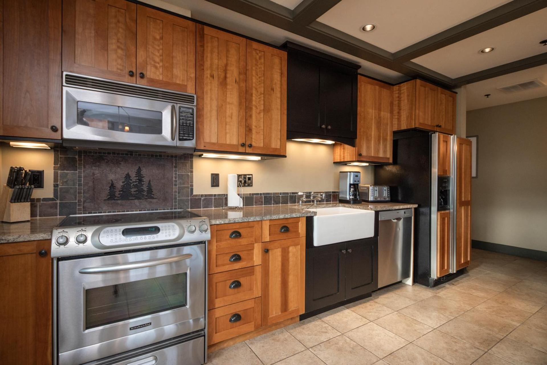 Kitchen or kitchenette