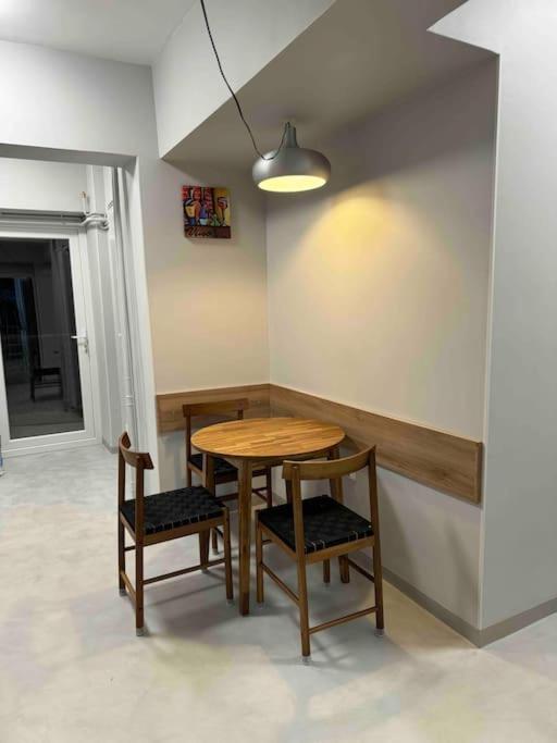 Double Studio near University Square - 2 Balconies