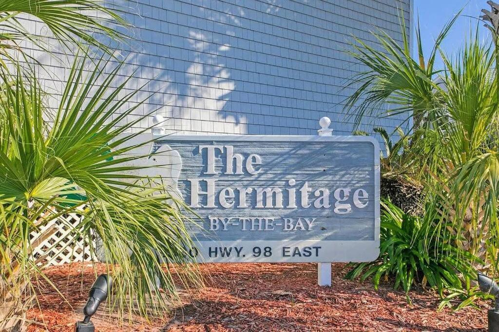 Emerald Coast Island Vibes!