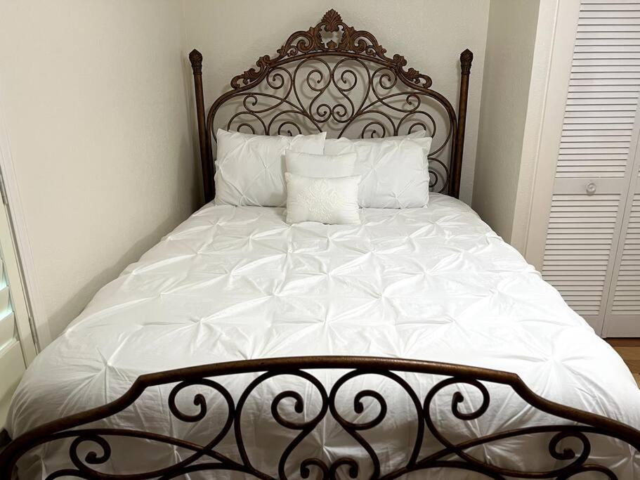 Emerald Coast Island Vibes!