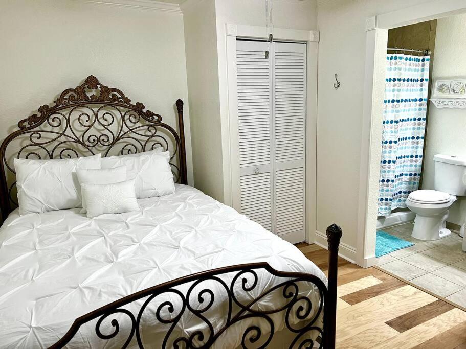 Emerald Coast Island Vibes!