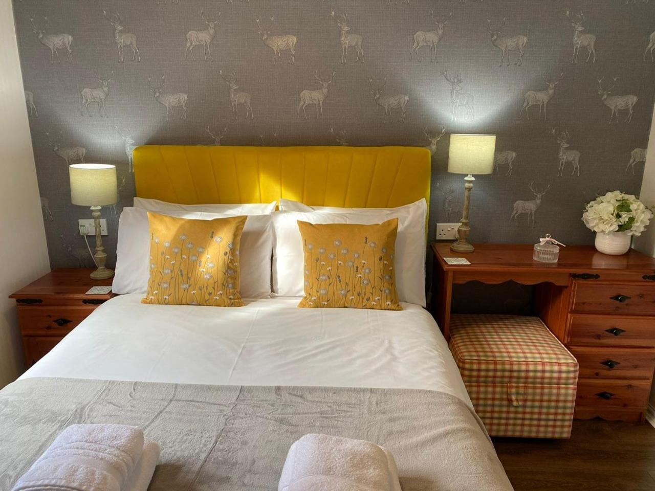 Walled Garden Lodges Loch Lomond