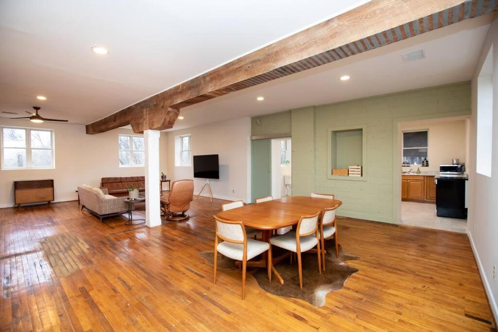 Farmville Modern Loft