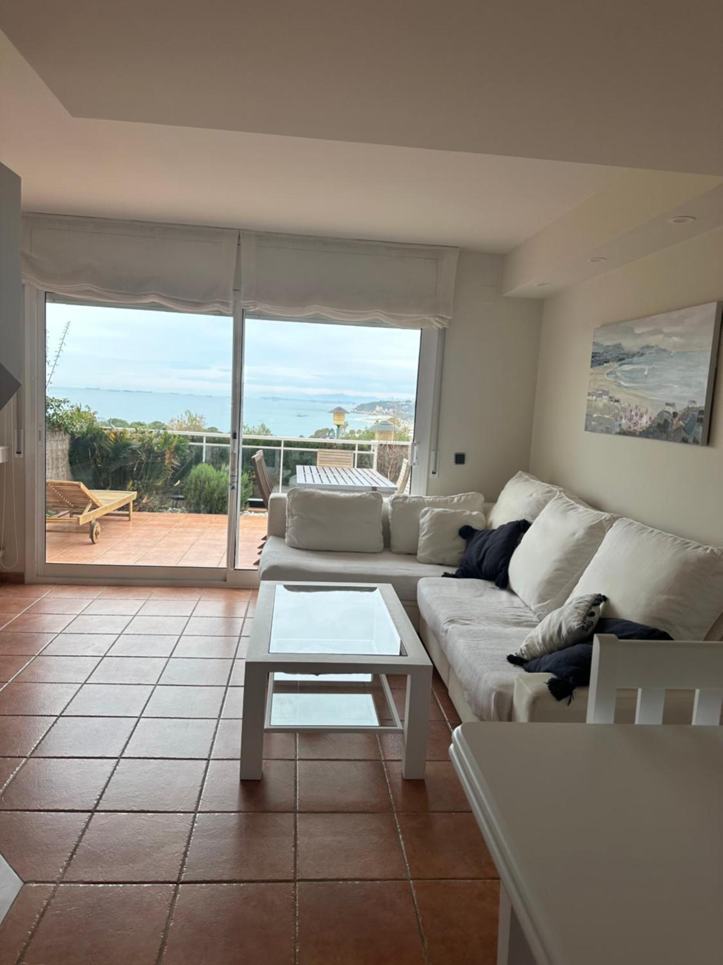 Villa Alex Altafulla Hermosa casa con espectaculares vistas al mar y a tocar de una idílica calita