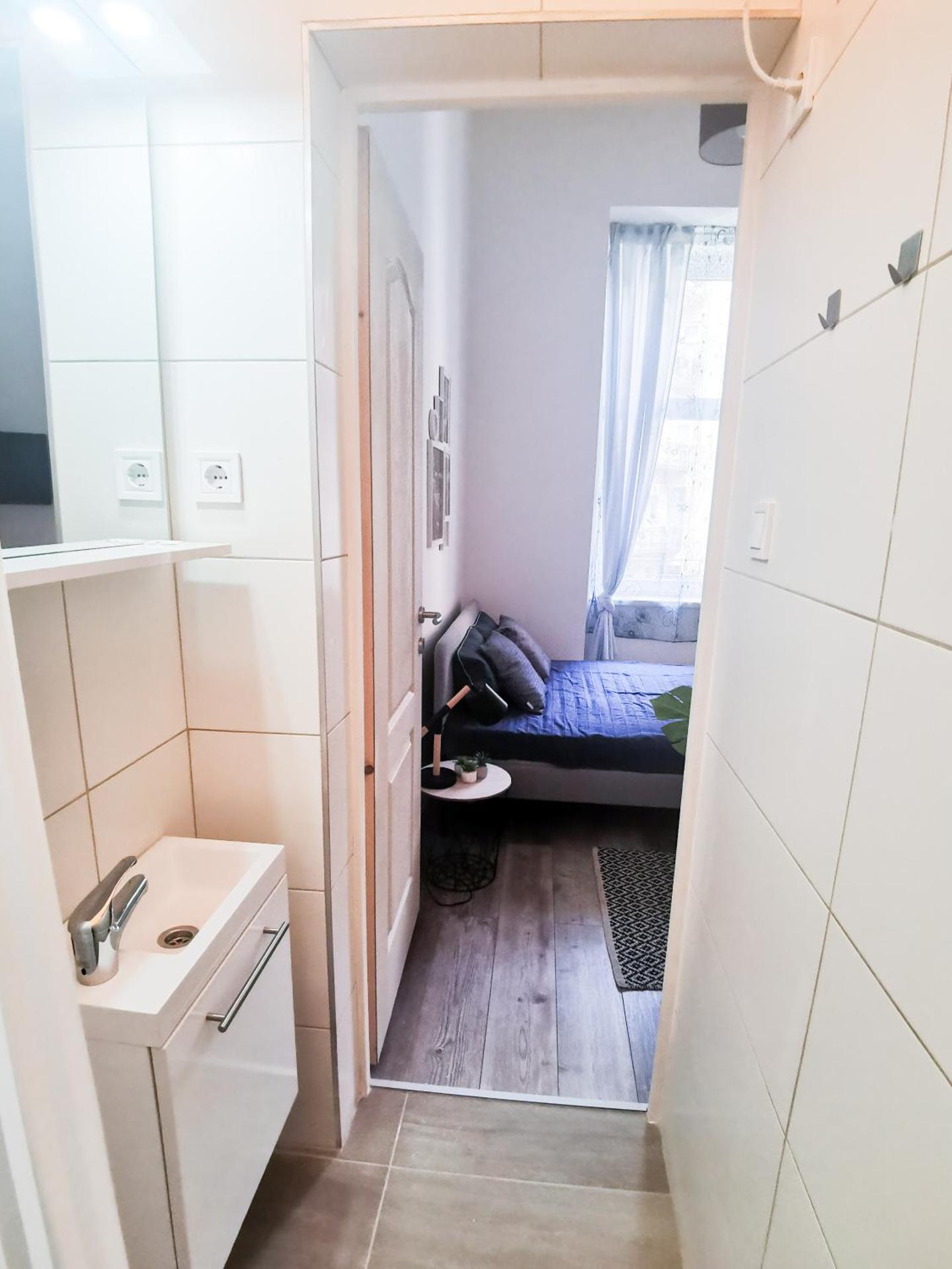 Buda Central Mini Studios