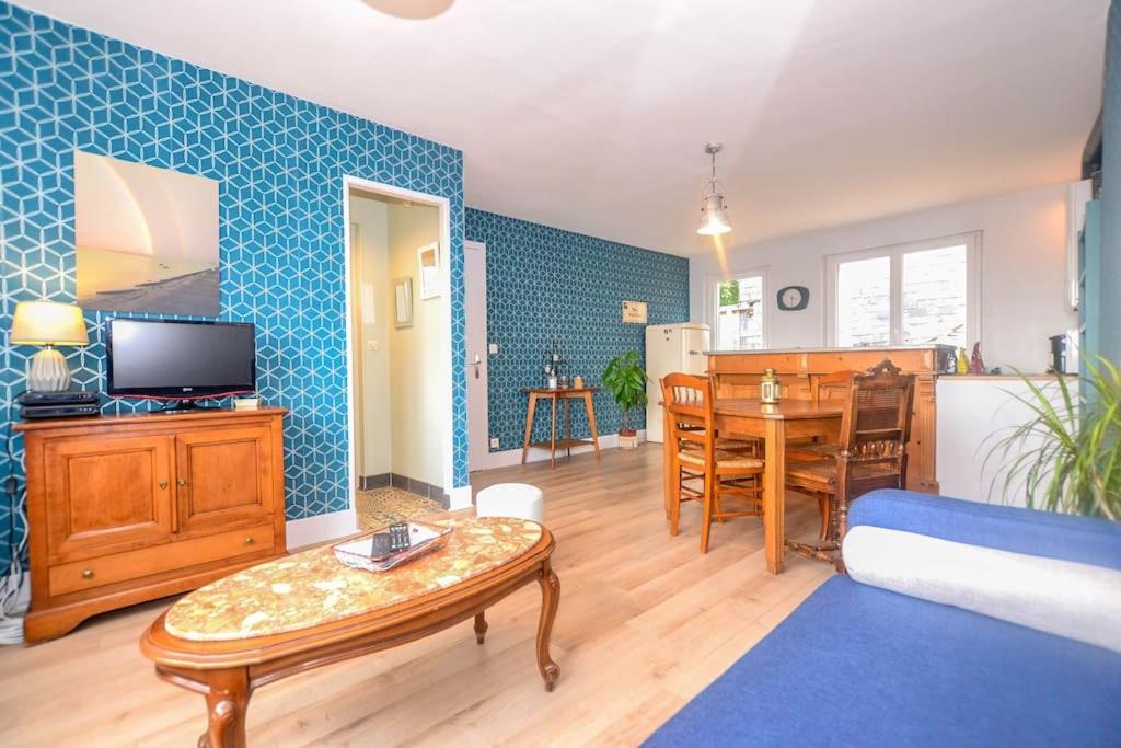 Les Valéricaines - Bel appartement - vue sur les toits de St Valéry