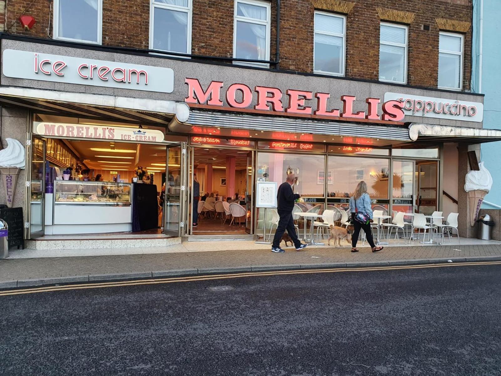 The Seaside Haven w Parking - Mins to Viking Bay