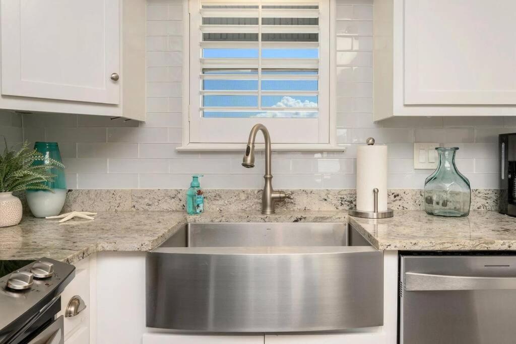 Bay and Beach Relaxation