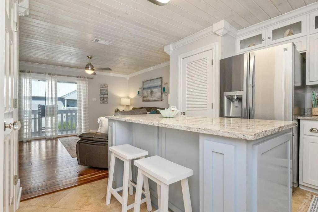 Bay and Beach Relaxation