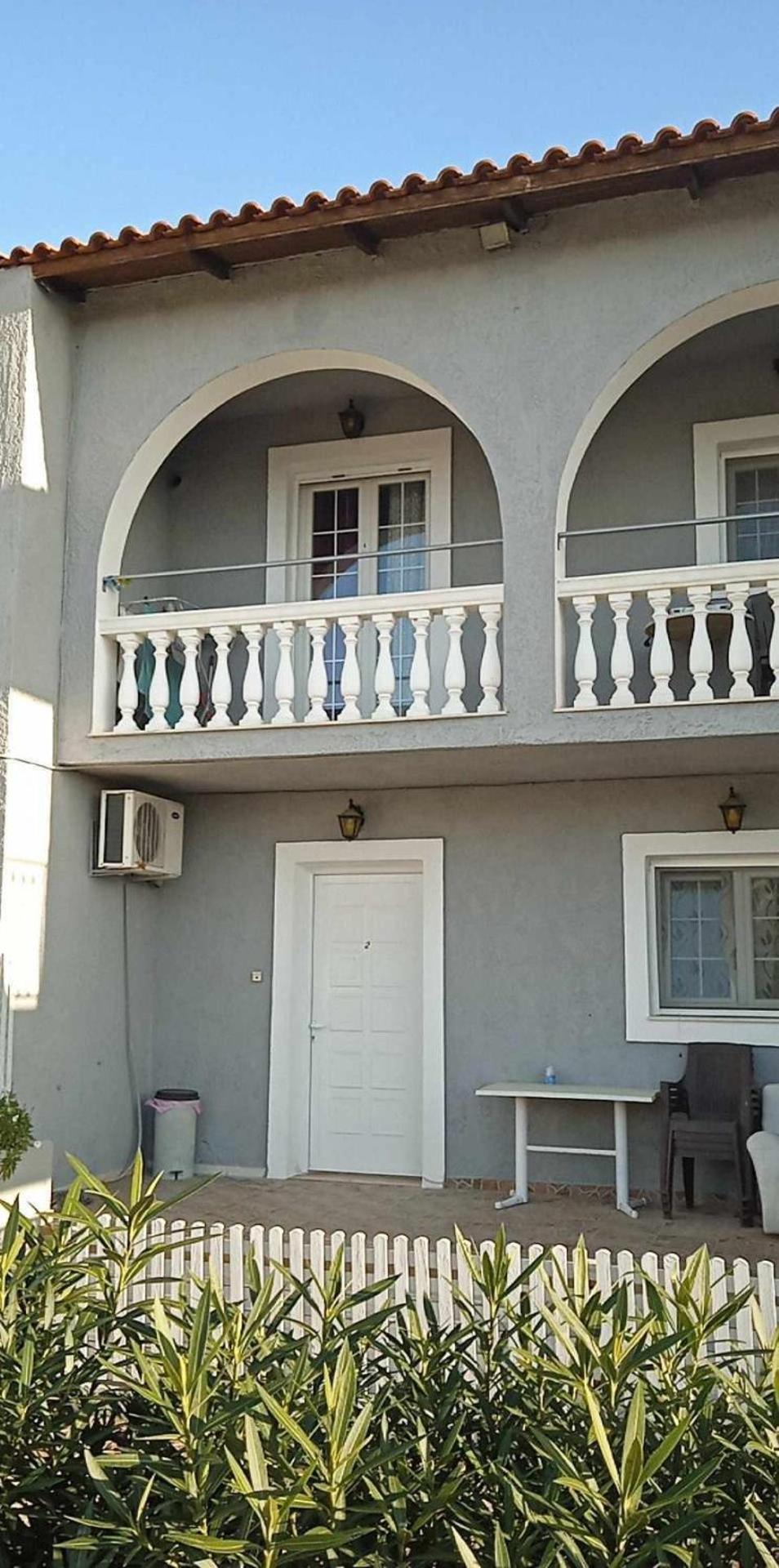 RESIDENTS IONIAN (BED AND BREAKFAST)