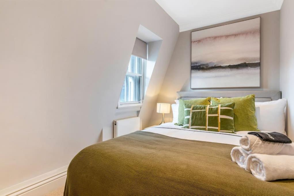 3bdBond StrMayfair - Sleeps 7