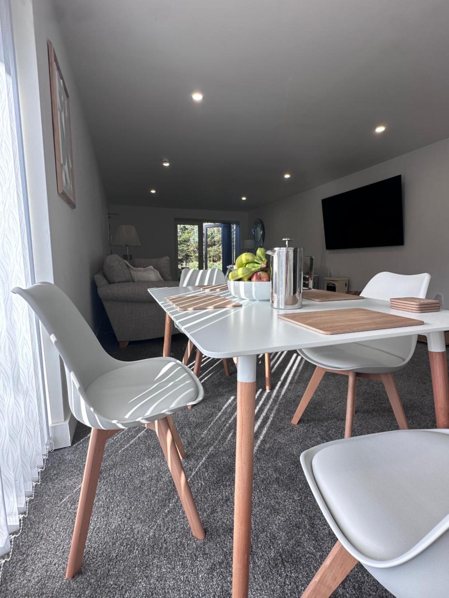 Communal lounge/ TV room