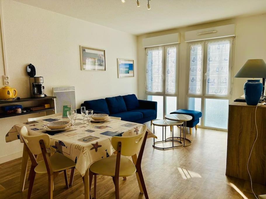 L'encre bleue - 800 mètres de la plage