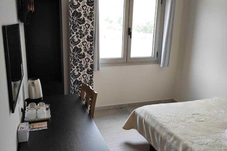 Socrates Organic Village - Wild Olive