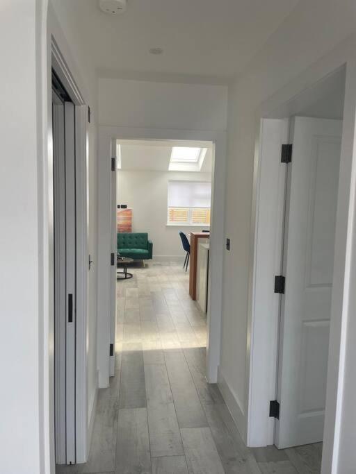 Brand New Big House with garden and free parking