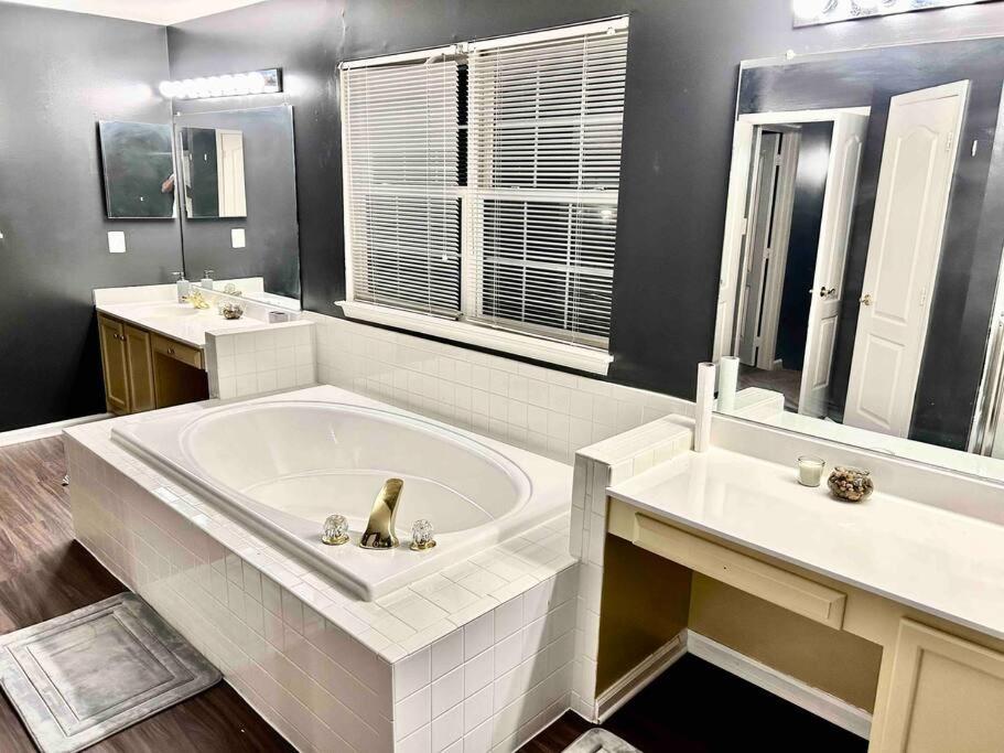 Blissful Abode near Washington DC