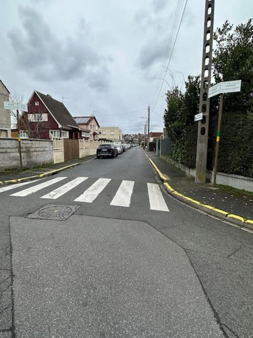 *cocon*indépendant proche de l’aéroport et gares