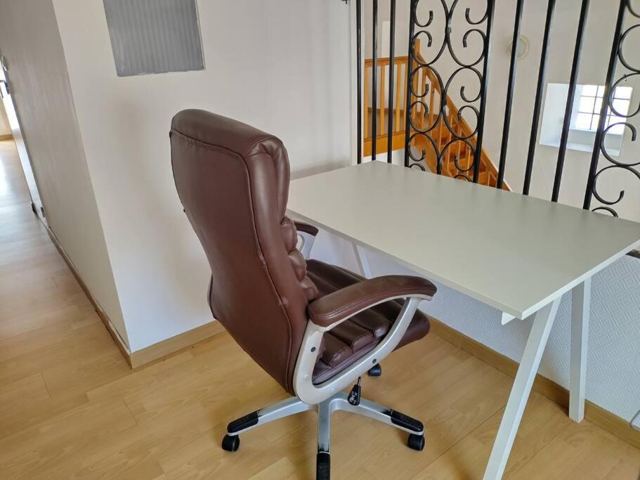 Spacieuse et confortable maison avec garage