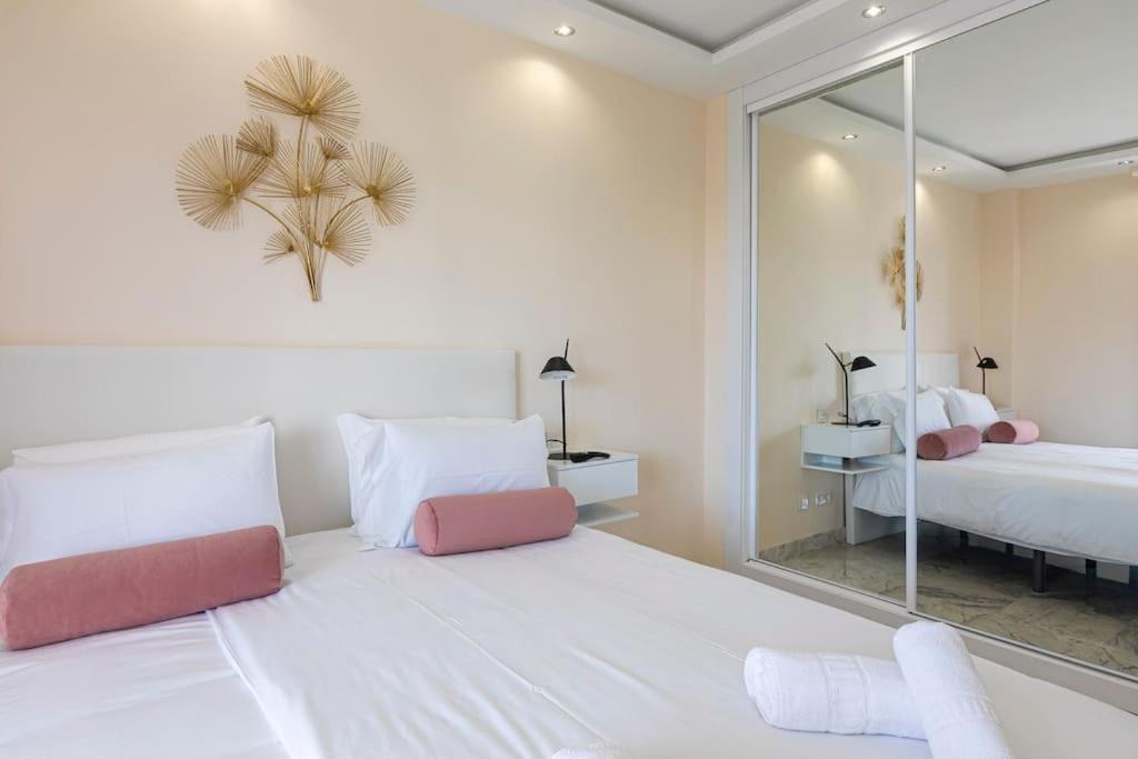 Spacious and luxurious apartment in Puerto Banus