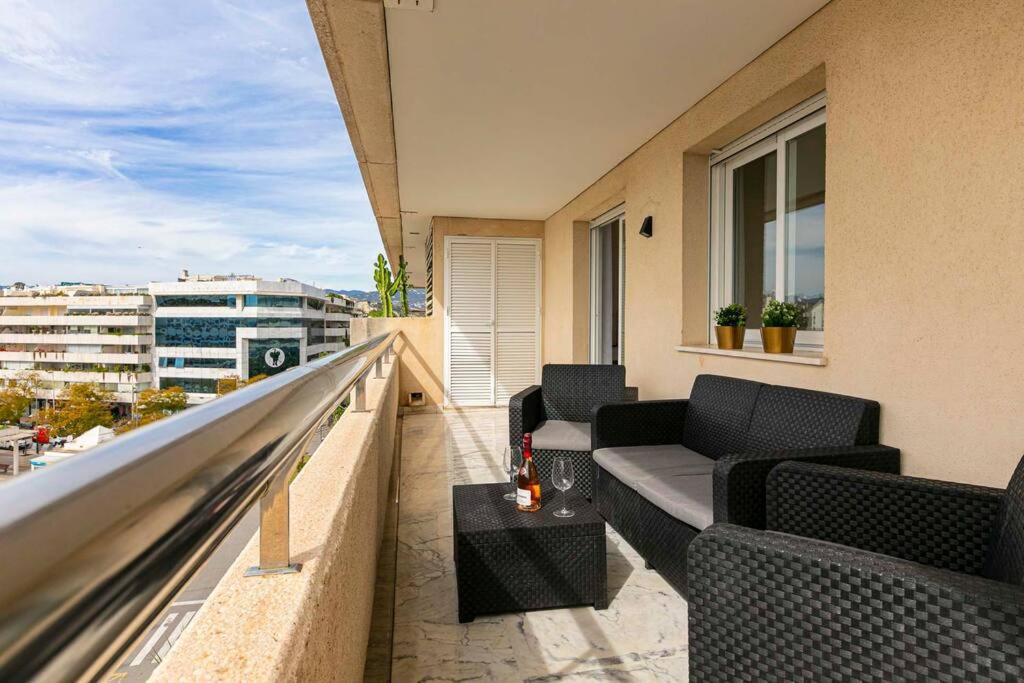 Spacious and luxurious apartment in Puerto Banus