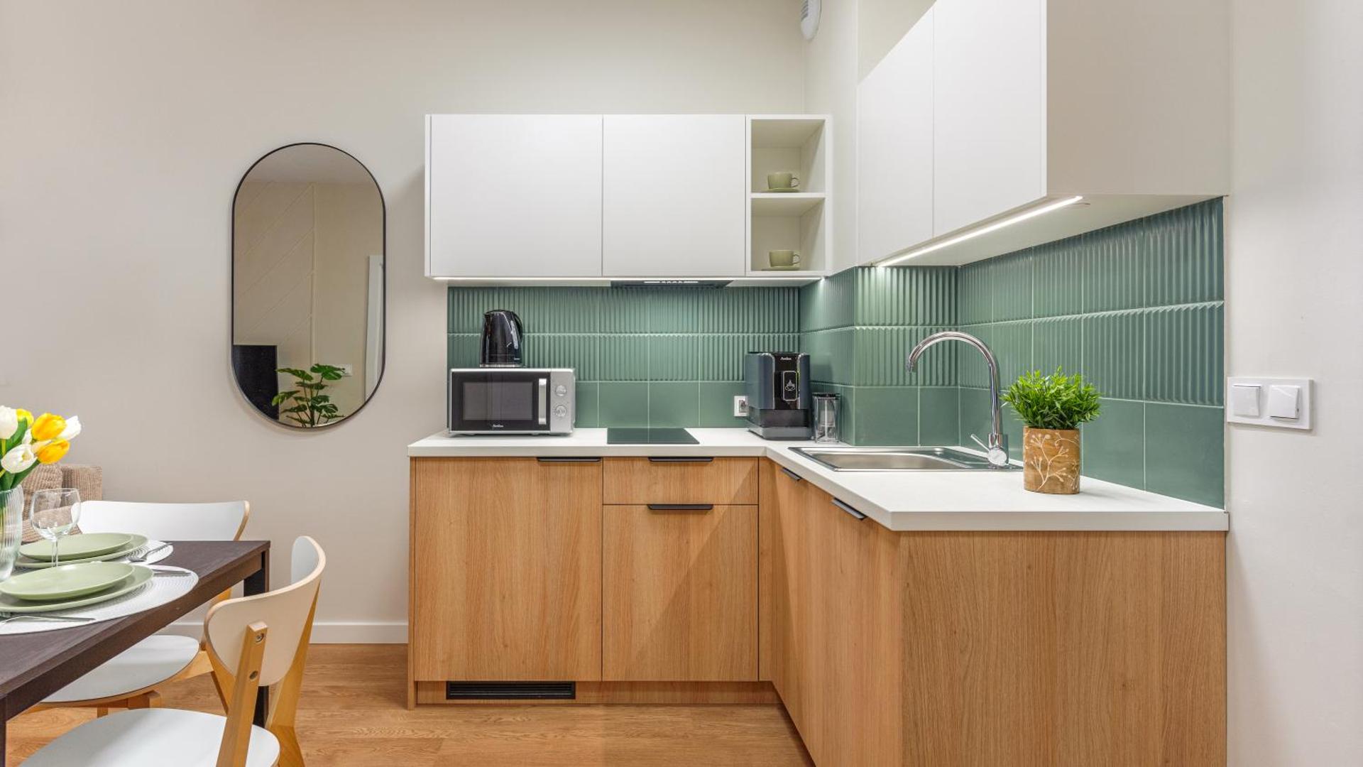 Kitchen or kitchenette