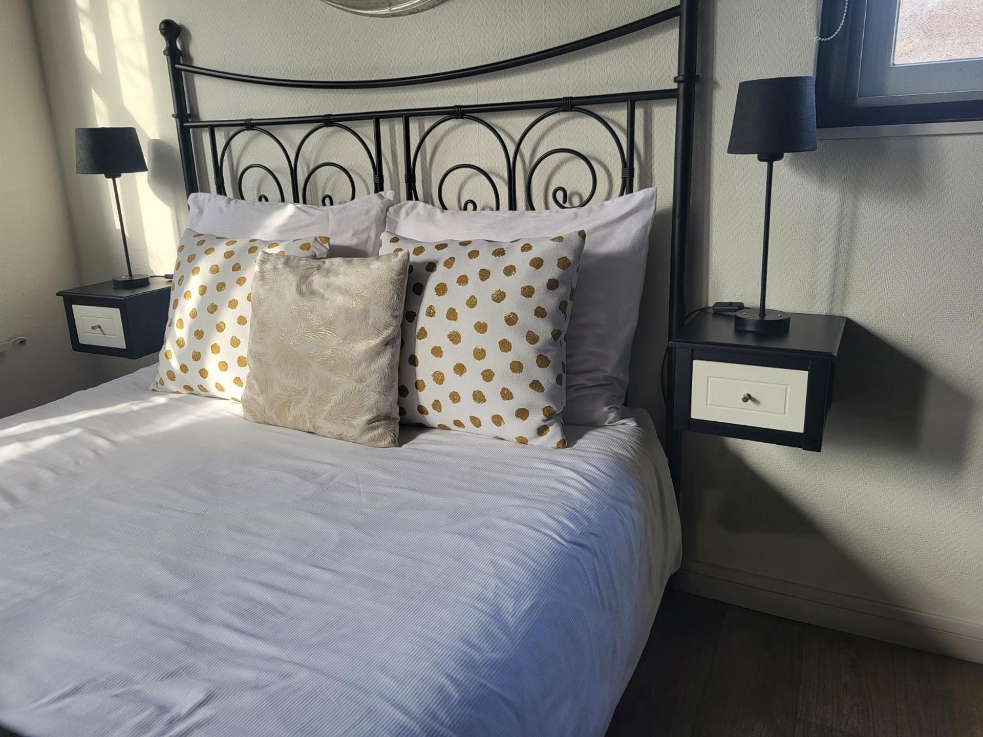 LUXE Bloemenzicht 4 personen, BnB, 10 minuten van zee