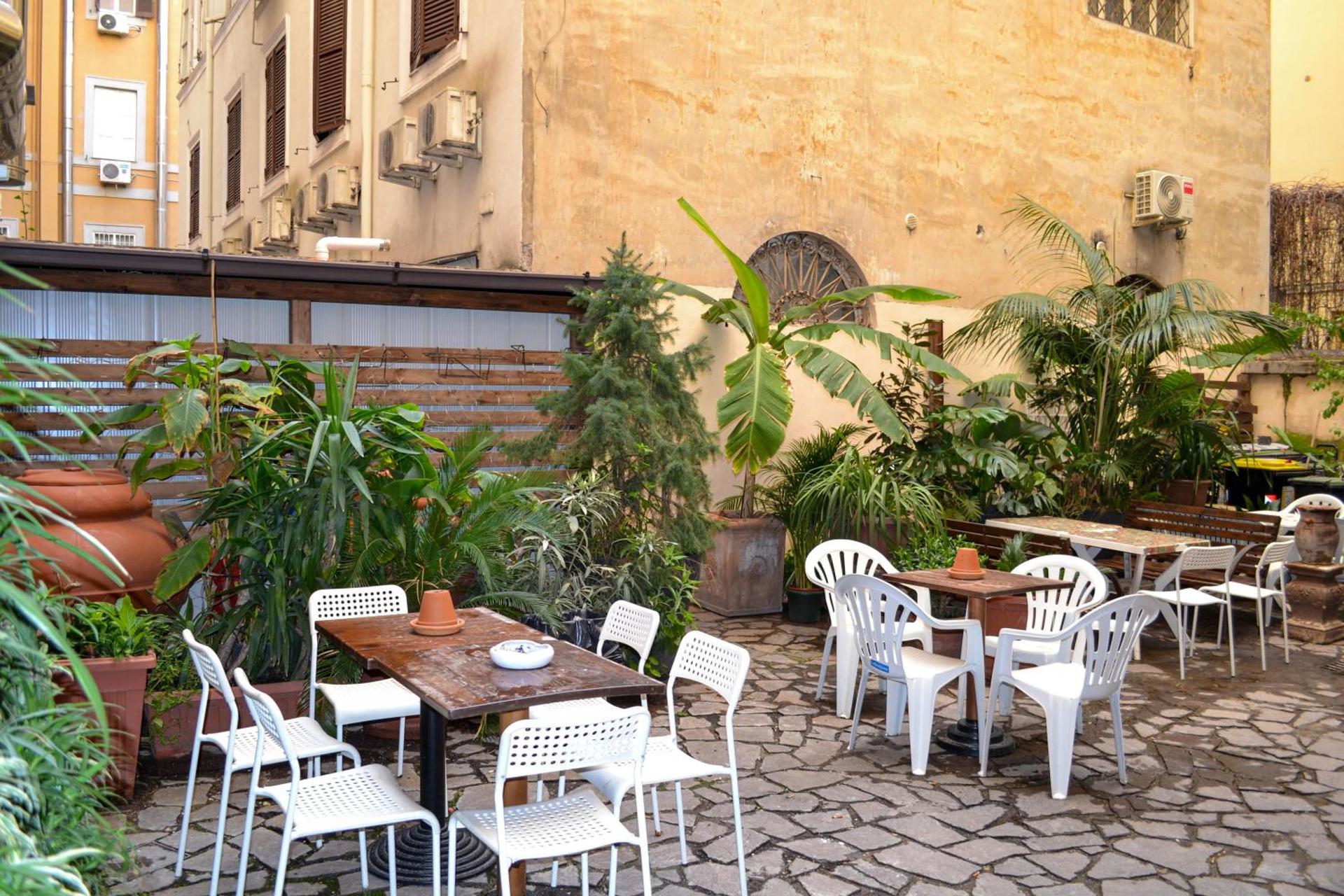 Inner courtyard view