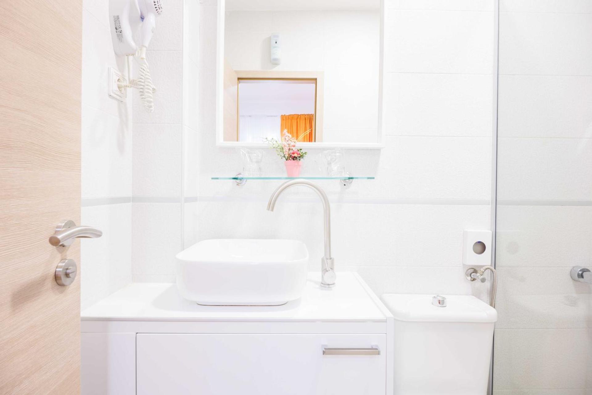 Studio with Garden View