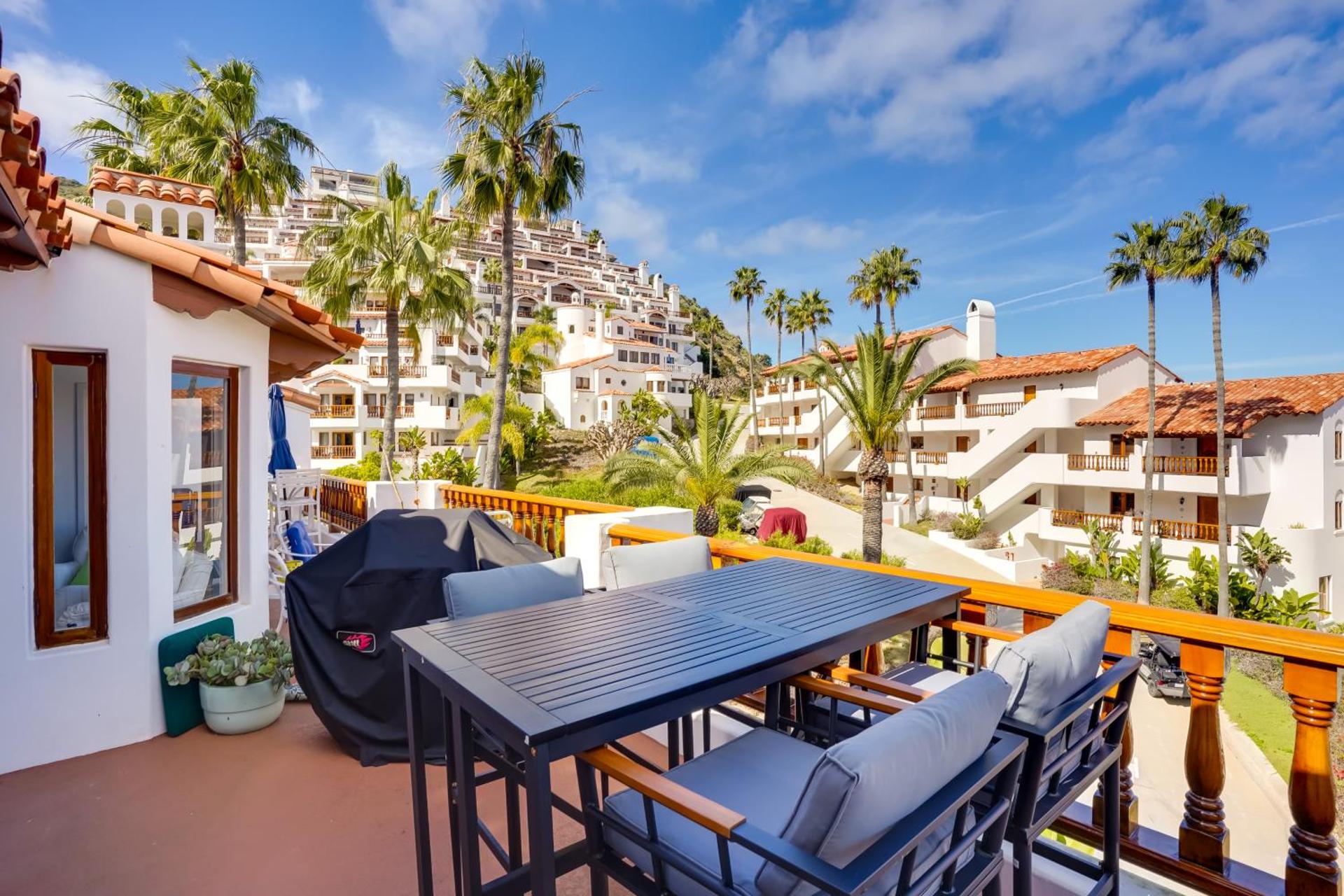 Gorgeous Catalina Island Condo with Golf Cart!