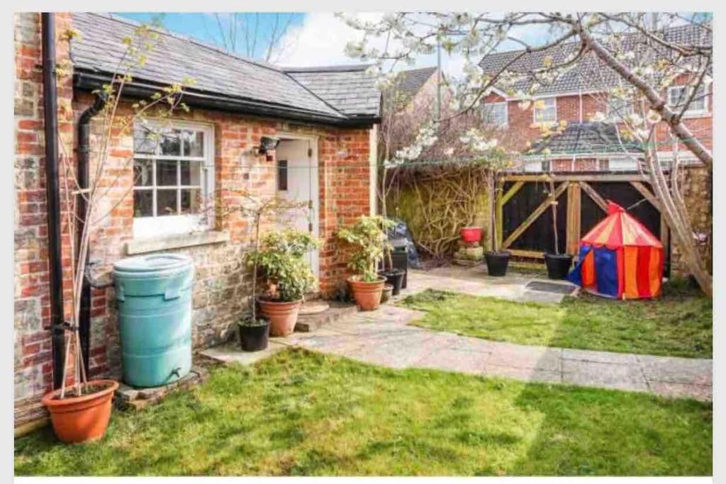 Large historic family home nr Longleat and Bath