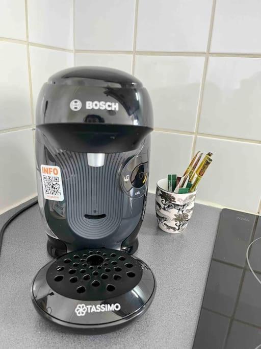 2P calme - climatisation - 70m du métro M4 Barbara - 4 pers maximum