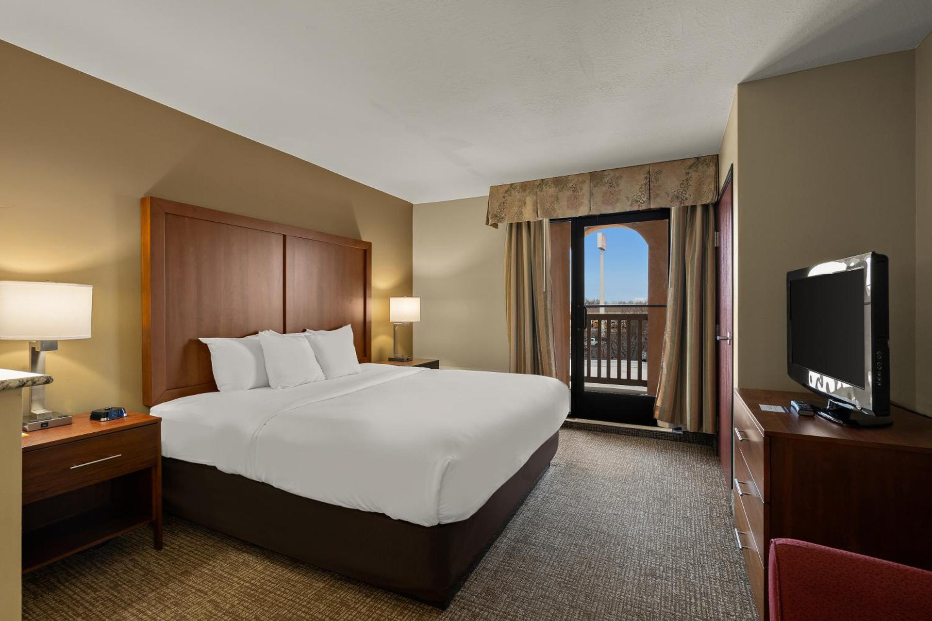 King Suite - Non Smoking