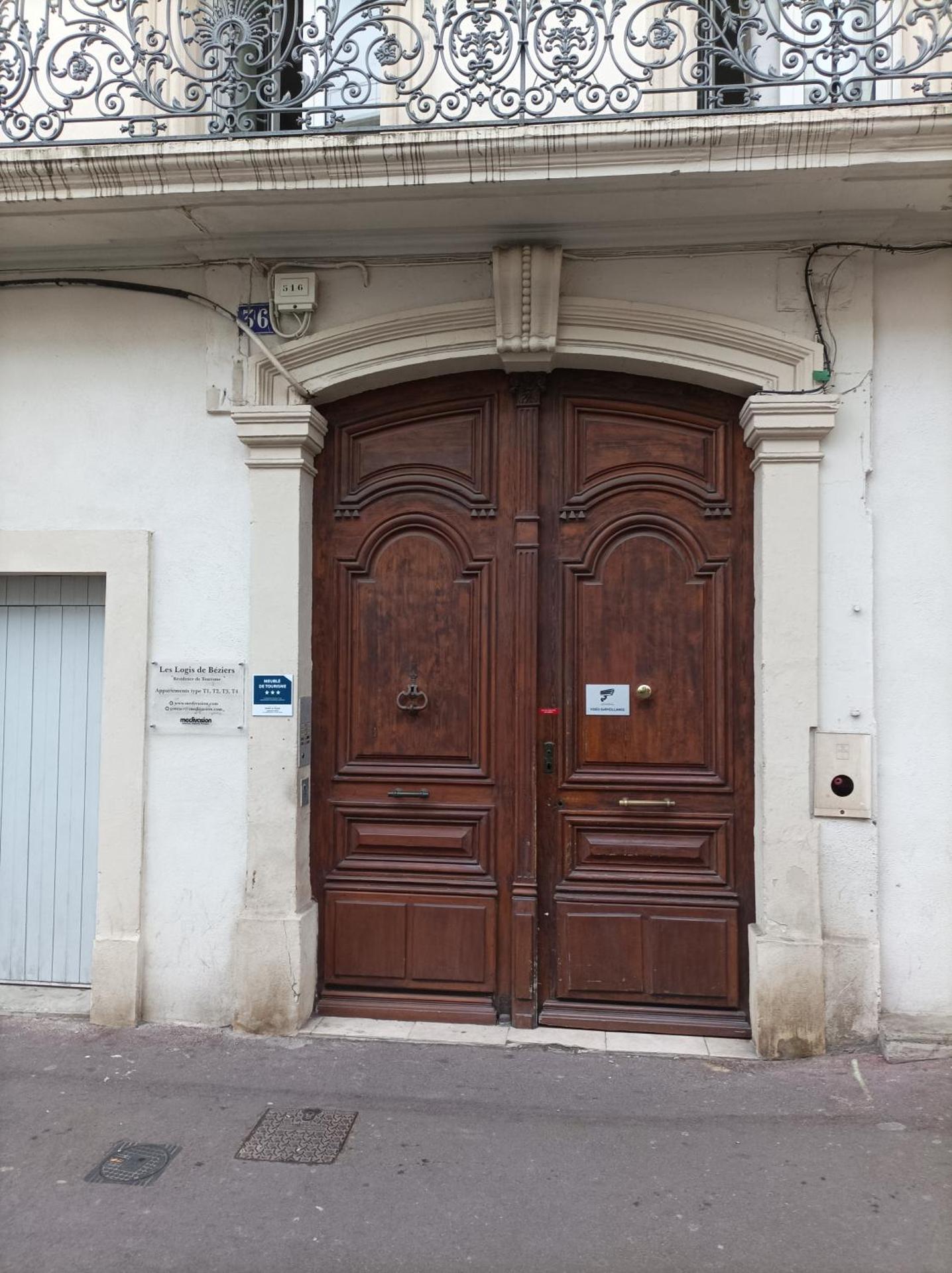 "La Lumineuse"-Meublé de Tourisme 3 étoiles -Résidence "Les Logis de Béziers"-Garage optionnel-Cœur de ville-Plages à 16km !