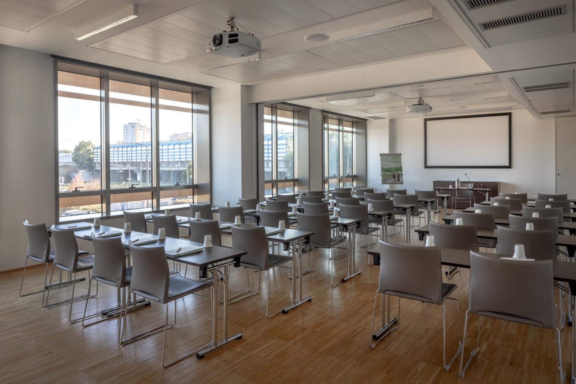 Meeting/conference room