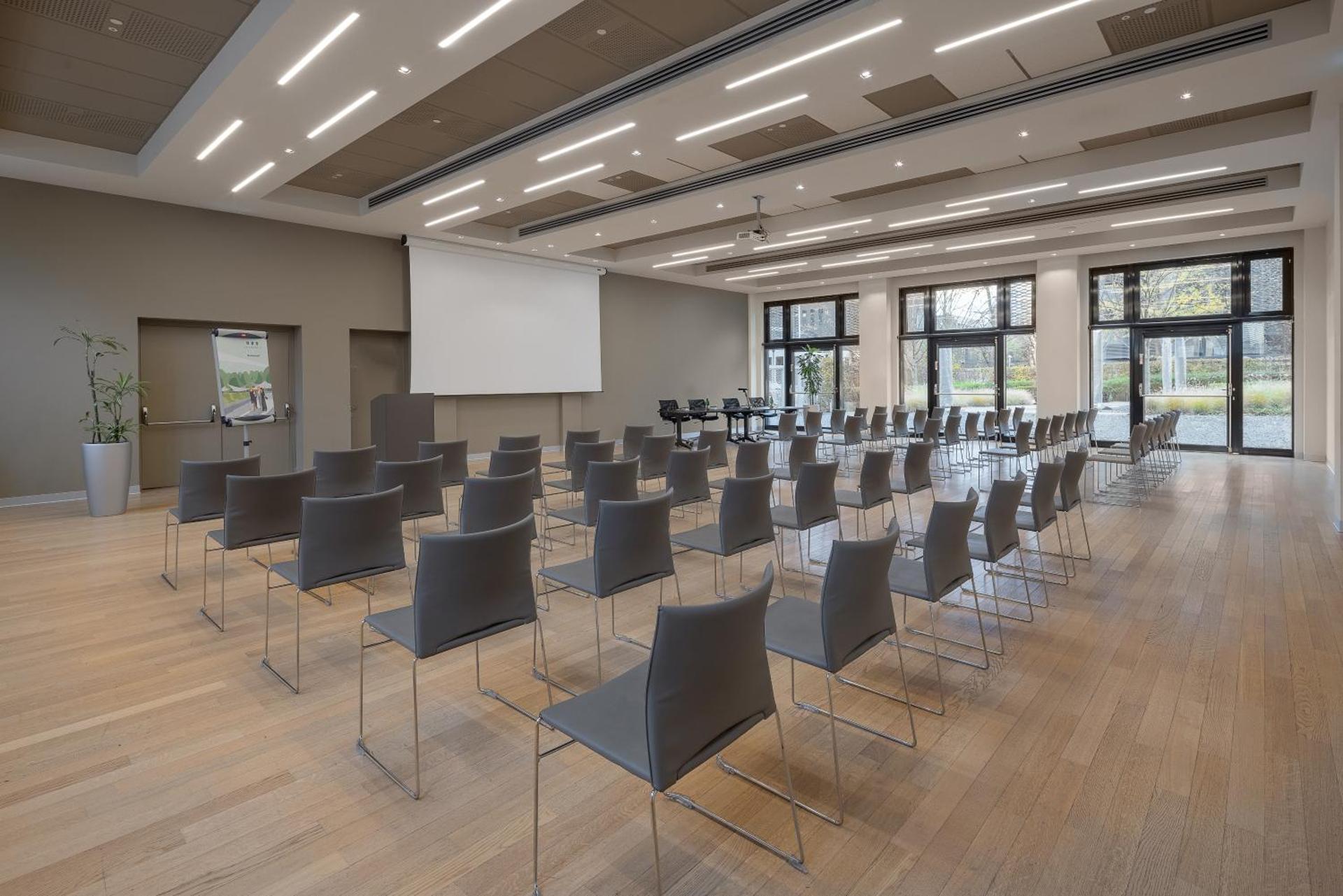 Meeting/conference room