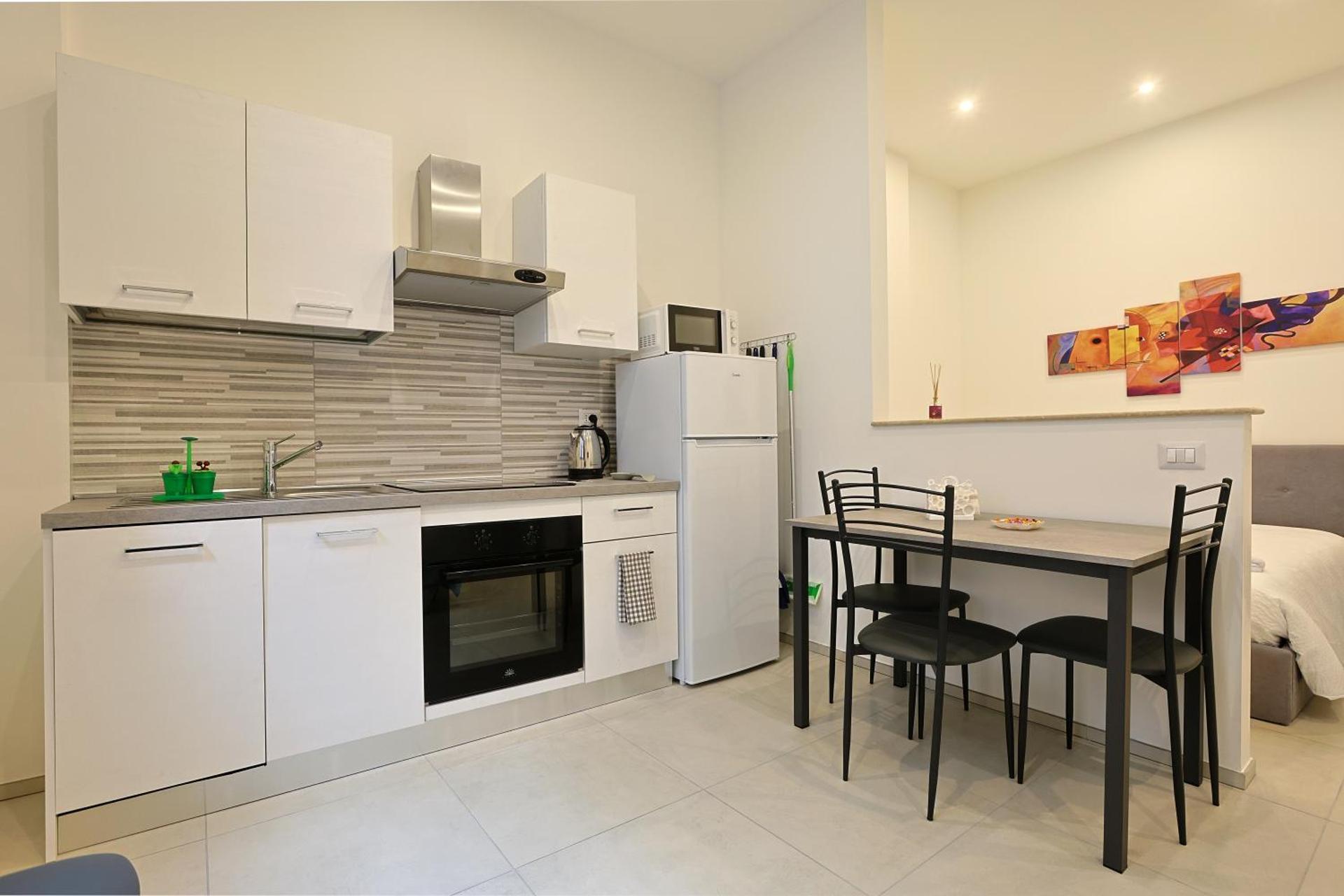 Kitchen or kitchenette