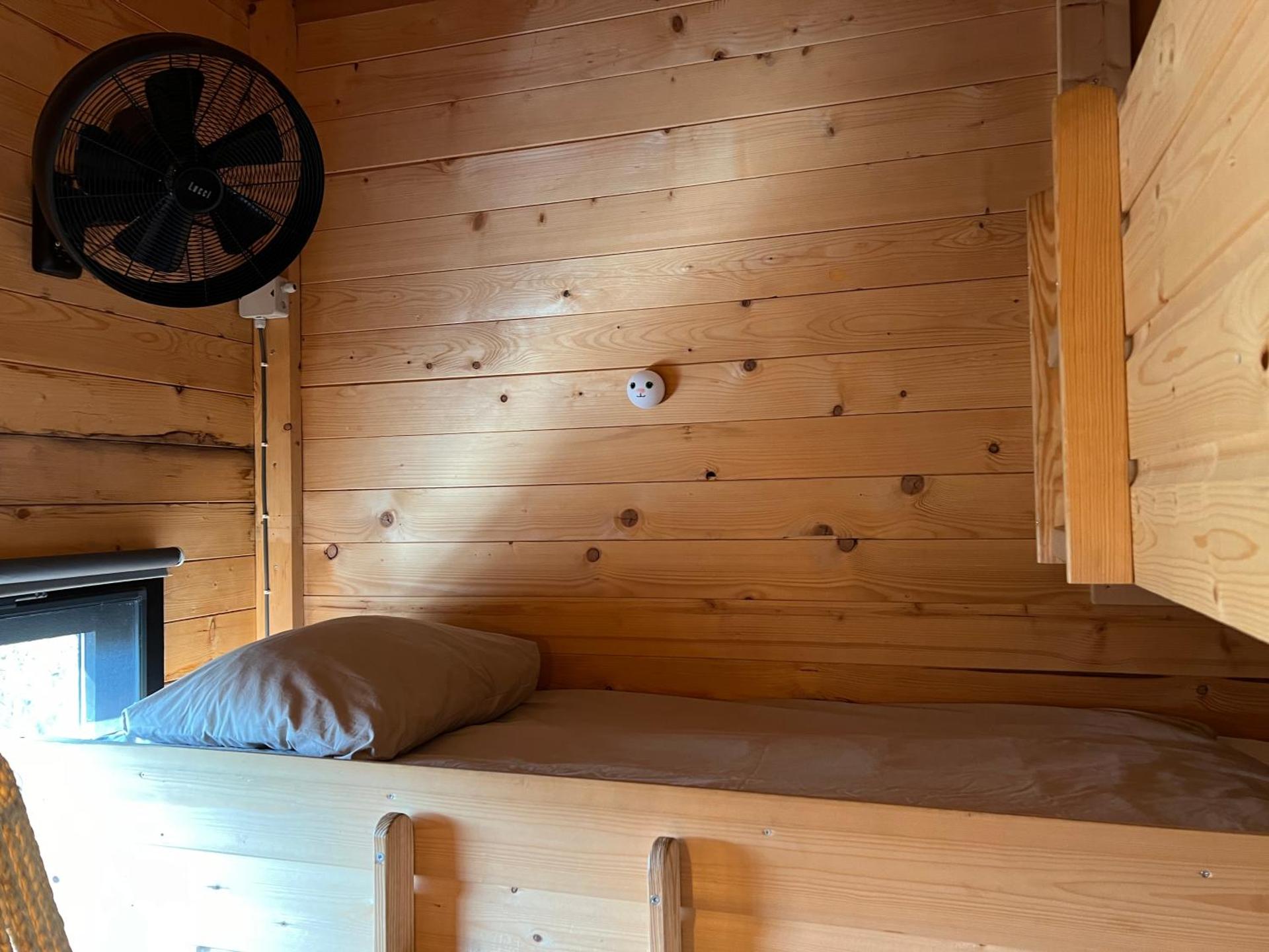 NEW - Private Cabin - on a lake near Amsterdam