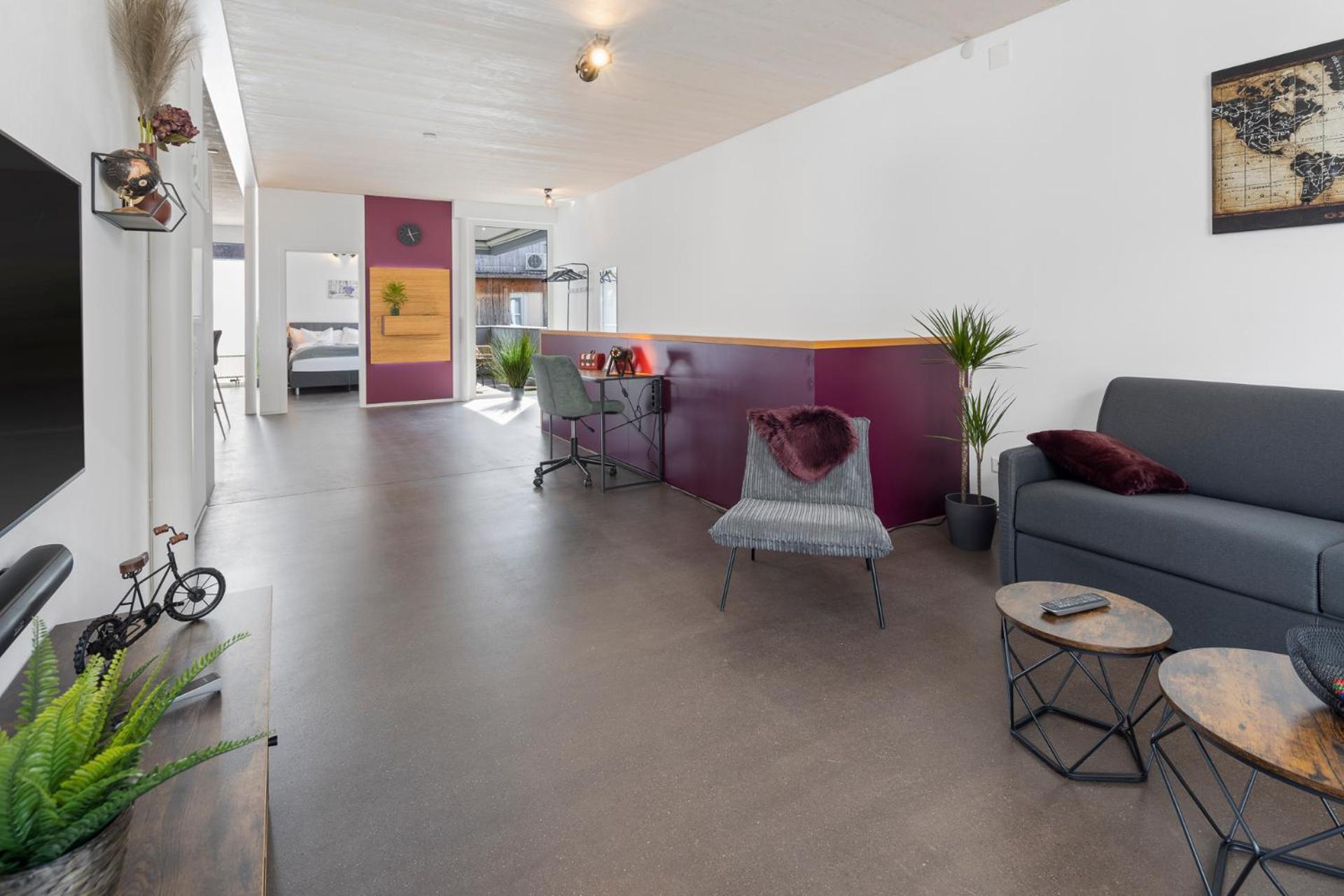 Communal lounge/ TV room