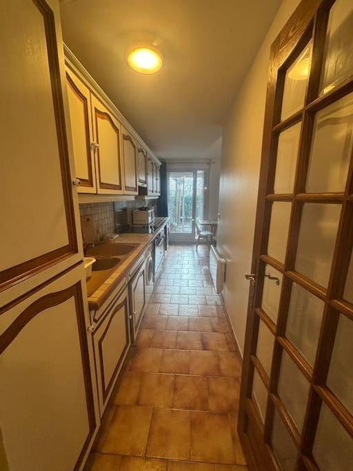 F2 avec Terrasse, Parking gratuit