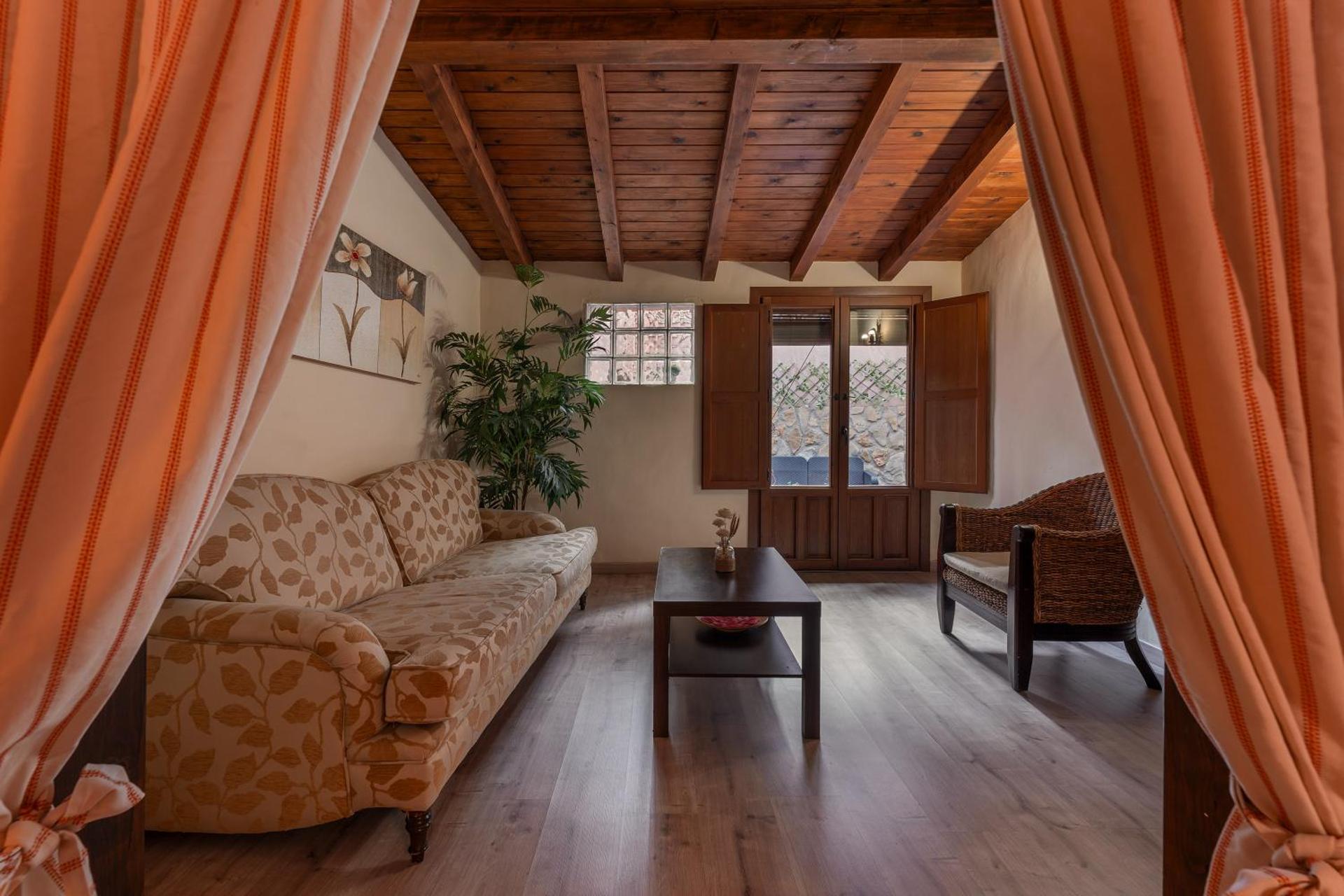 Hotel - Restaurante Prado Del Navazo