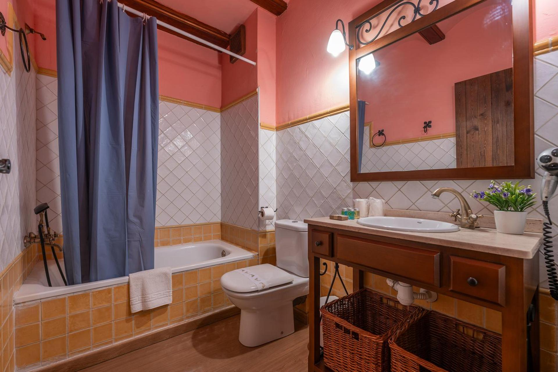 Hotel - Restaurante Prado Del Navazo