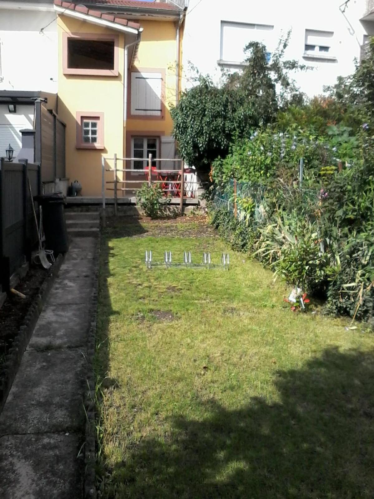 L'OASIS maisonnette centre ville 3 chambres terrasse espace vert privé parc sainte croix center parc 20 minutes