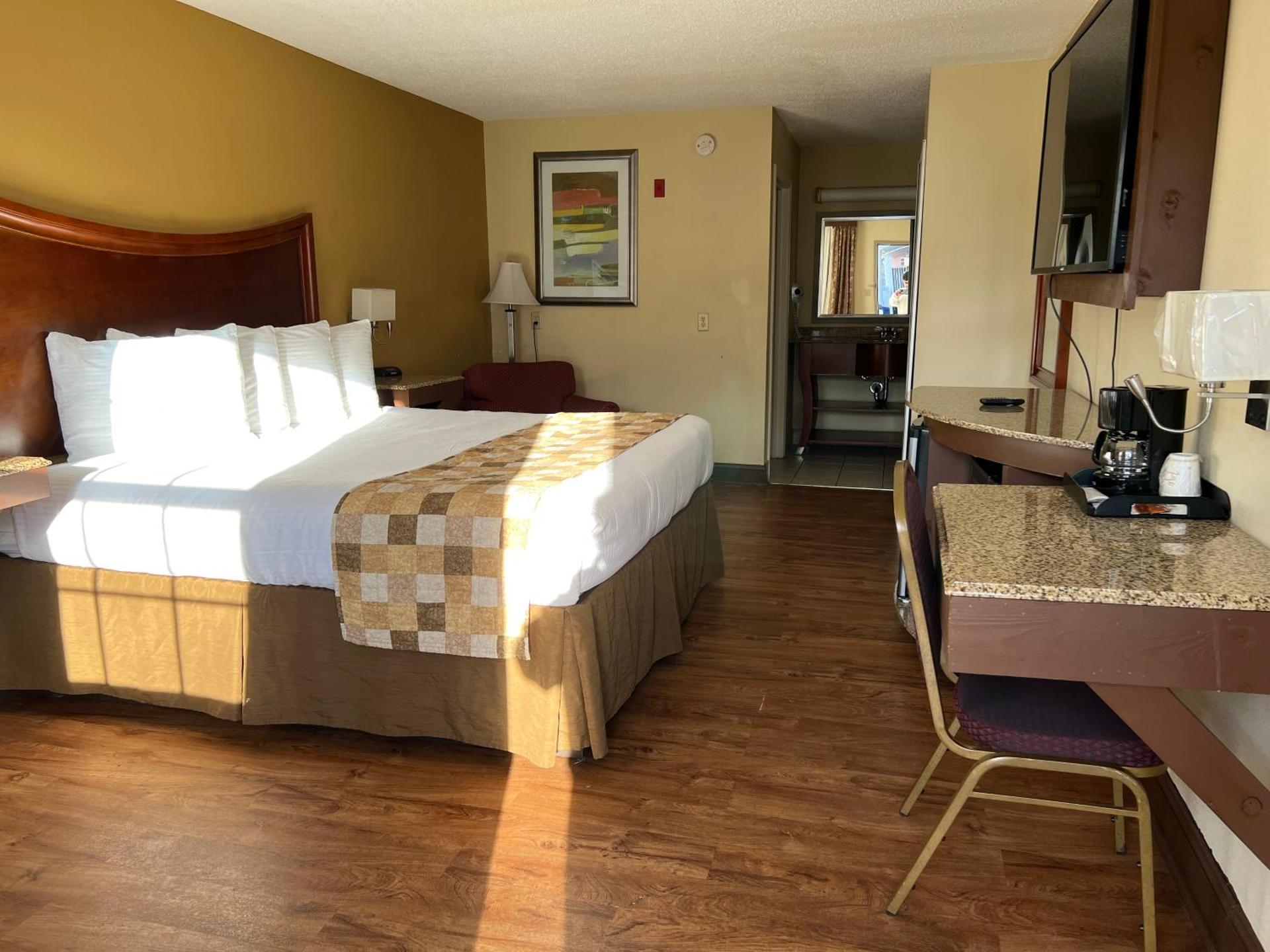 Atkinson Inn & Suites