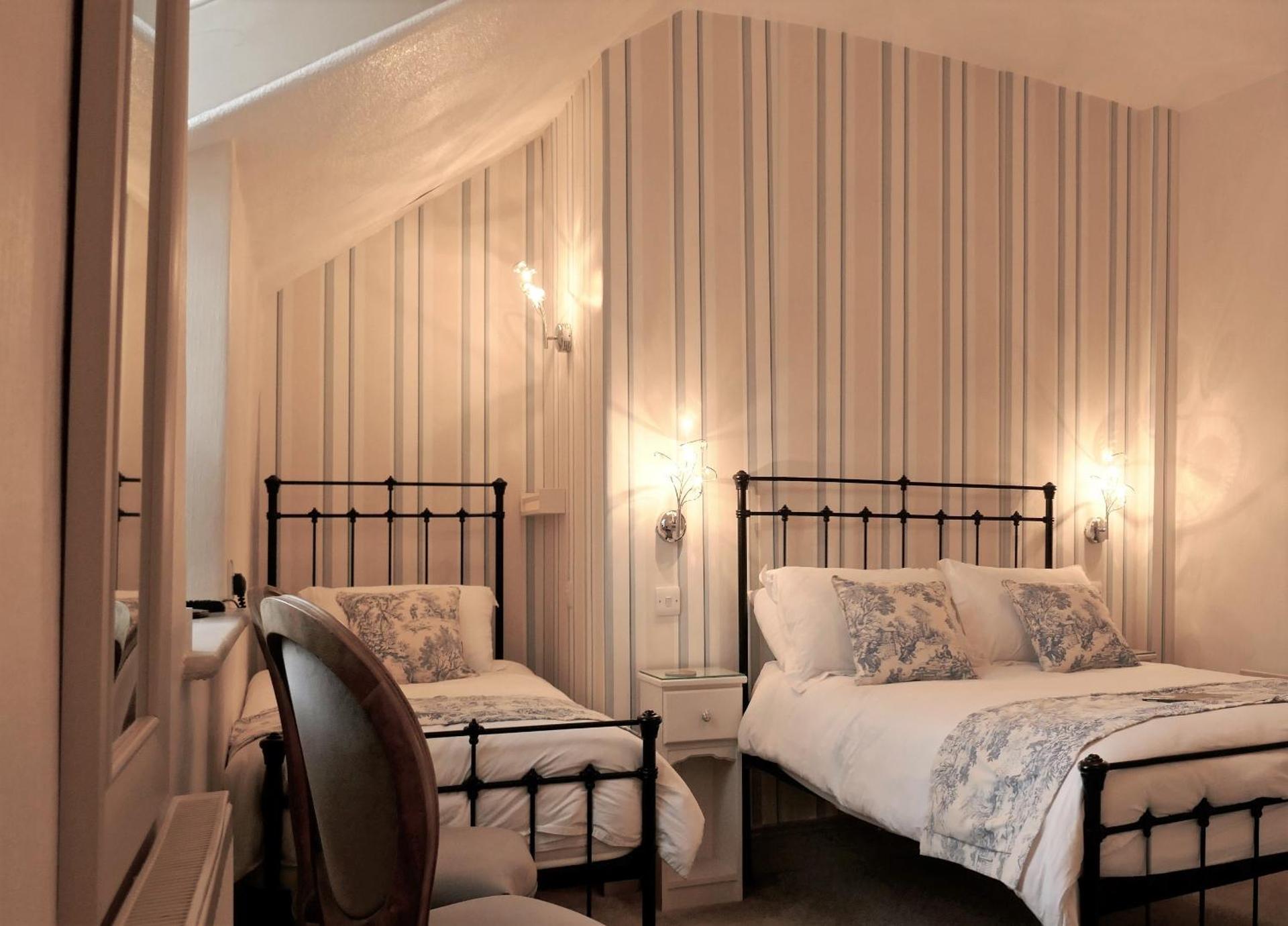 2 Cambridge Villas B & B