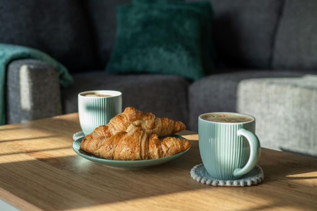 Towpath Gardens Apartment (Free Parking and Central)