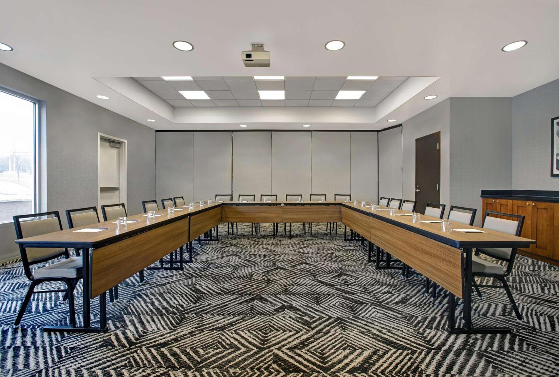 Meeting/conference room