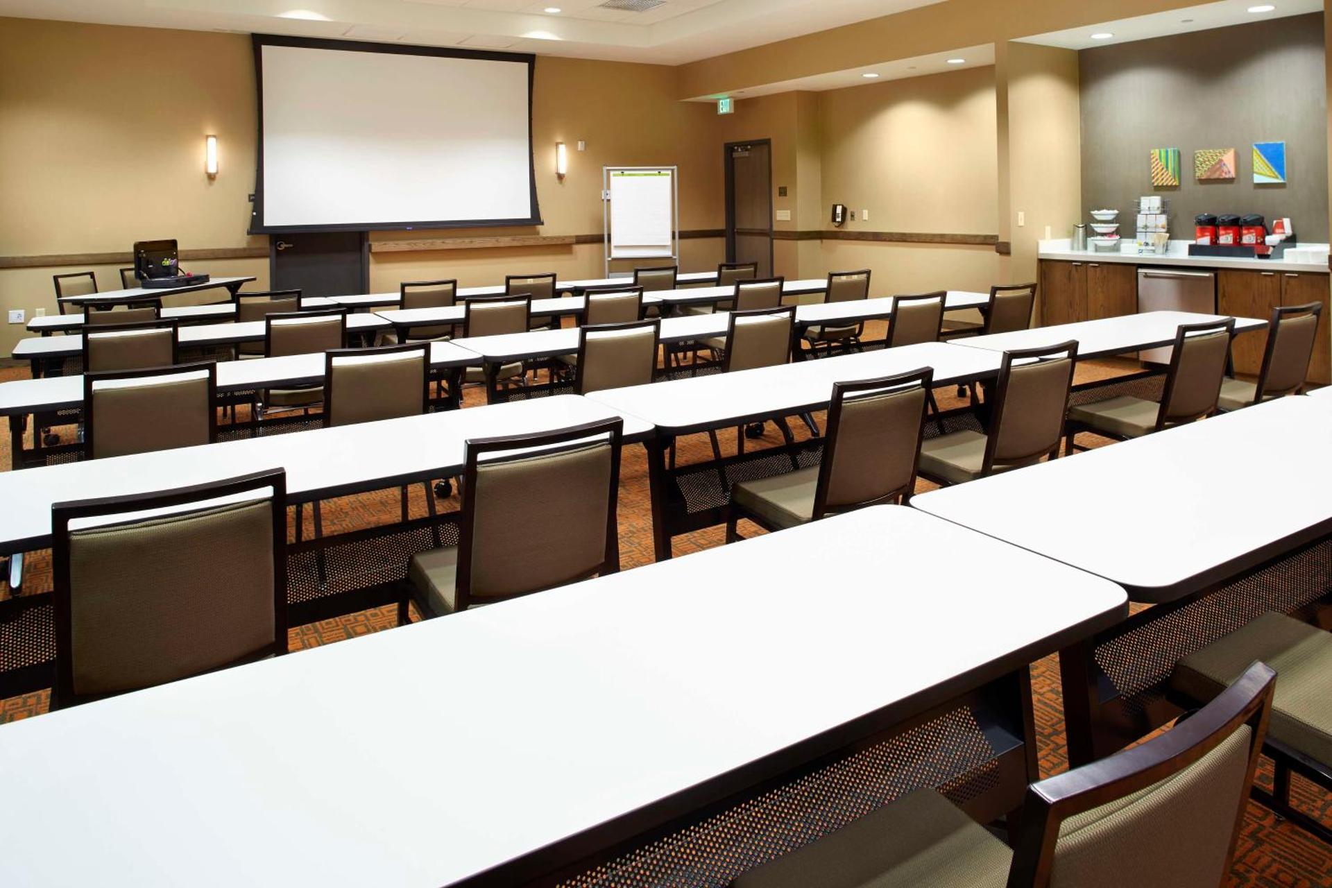 Meeting/conference room