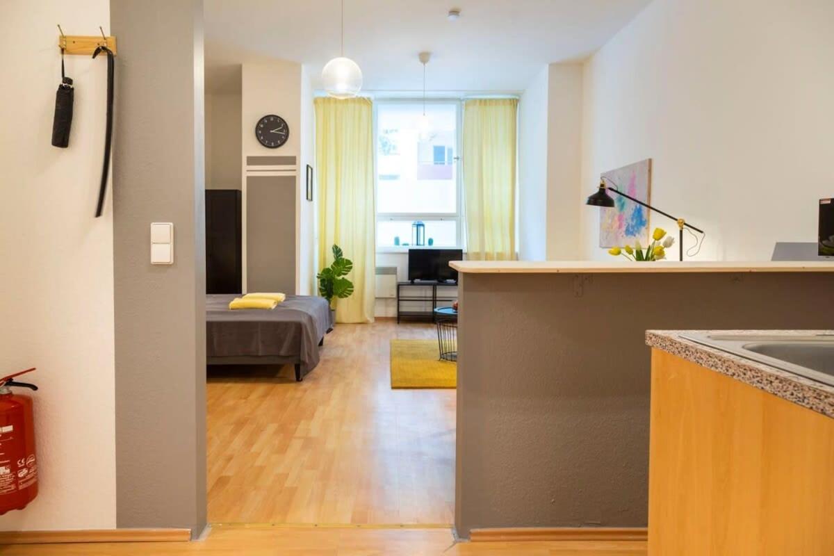 Cozy 2 room apartment next to Hermannstraße